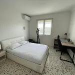 Grande Familiale à 5 Min Des Plages En Voiture - 4 - Wifi - Clim - Stationnement Facile - Grande Cour