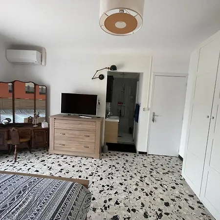 Grande Familiale à 5 Min Des Plages En Voiture - 4 - Wifi - Clim - Stationnement Facile - Grande Cour Casa de Férias Saint-Cyprien (Pyrenees-Orientales)